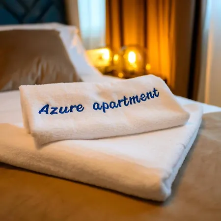 Azure Apartment *