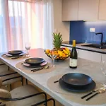 Azure Apartment *