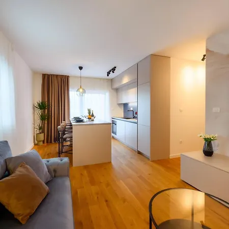 Azure Apartment Metkovic